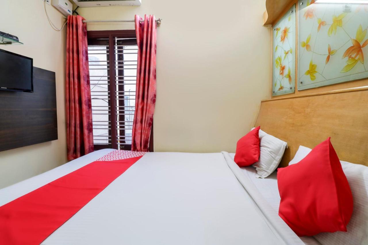 Oyo 71675 New Aishwarya Comforts Hotel Bangalore Bagian luar foto
