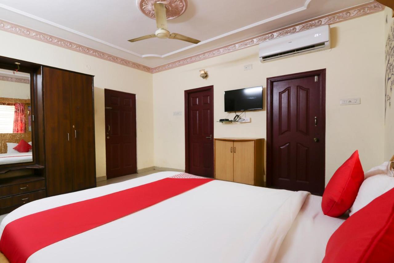 Oyo 71675 New Aishwarya Comforts Hotel Bangalore Bagian luar foto