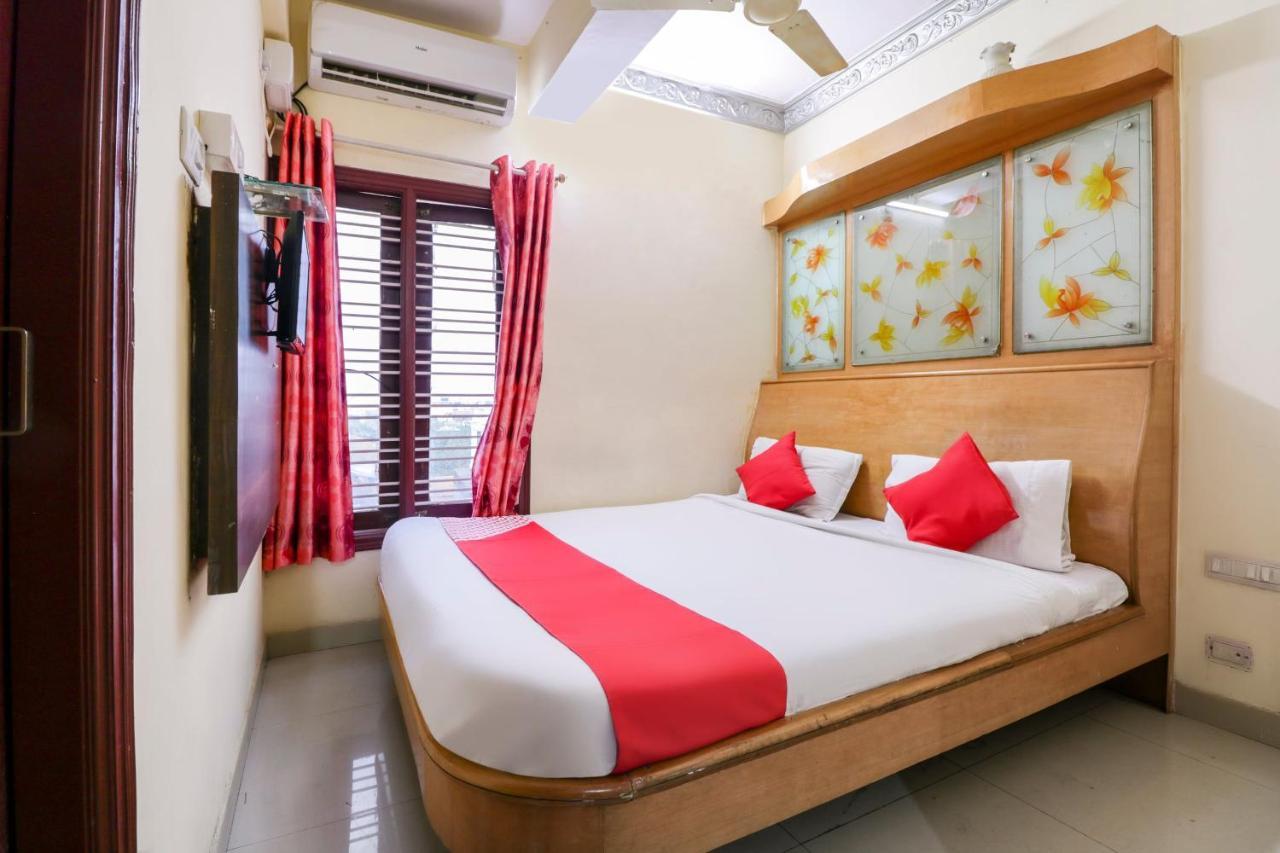 Oyo 71675 New Aishwarya Comforts Hotel Bangalore Bagian luar foto