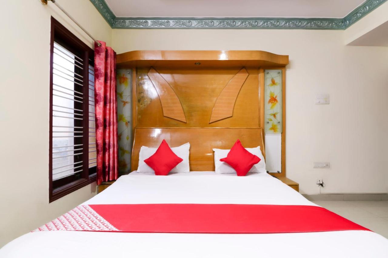 Oyo 71675 New Aishwarya Comforts Hotel Bangalore Bagian luar foto